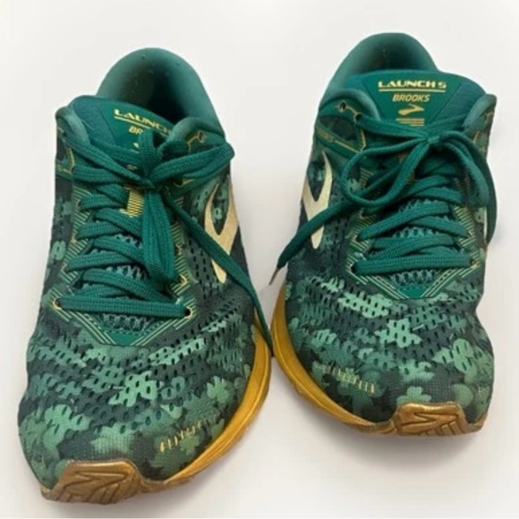 SOLD Brooks Launch 5 Run Lucky Running Shoes Shamrock Green St. Patrick’s - Picture 2 of 8